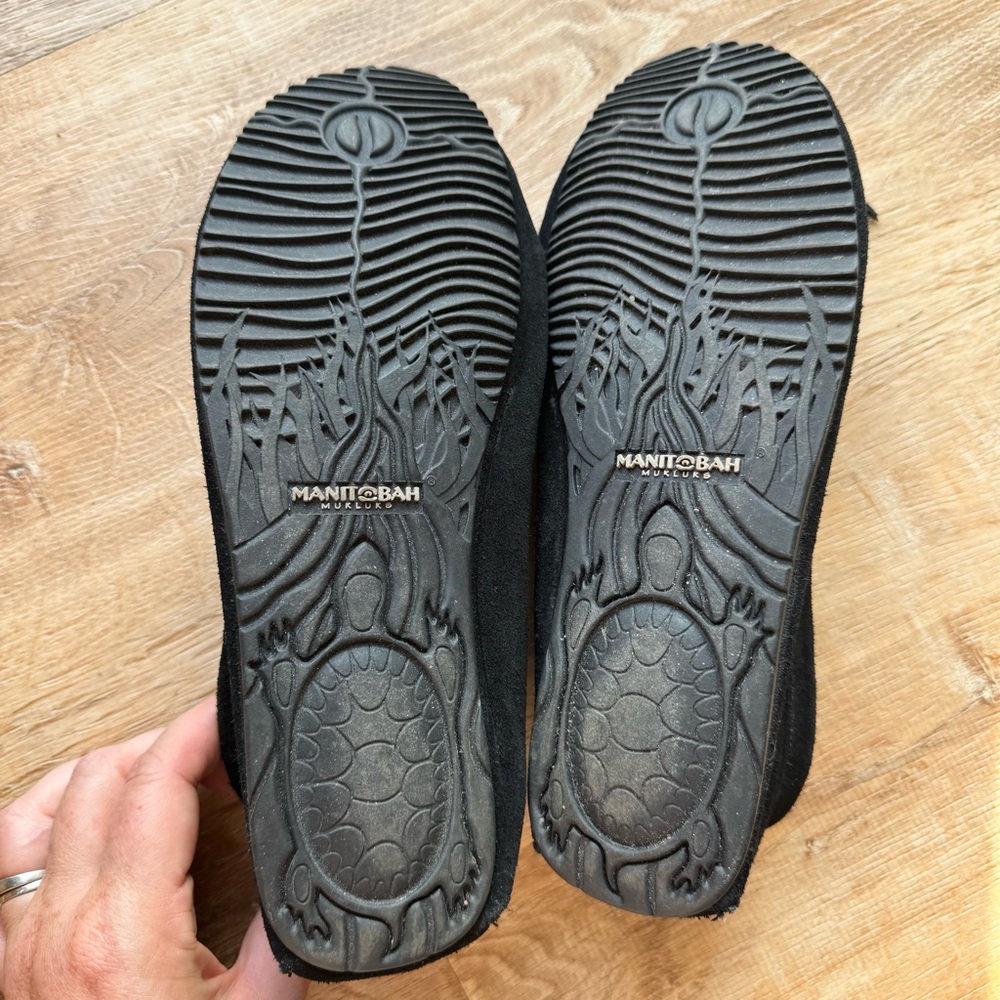 Minnetonka Black Suede Moccasin Flats - Picture 2 of 6